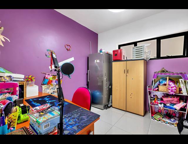 3 BEDROOM TOWNHOUSE FOR SALE IN BENMORE GARDENS
